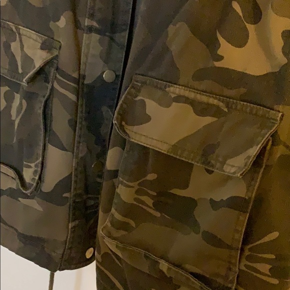 Dex Camo Jacket - Picture 2 of 6